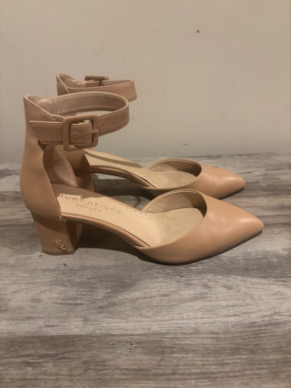 Kurt Geiger London Women's Pumps Beige Leather Pointed Toe